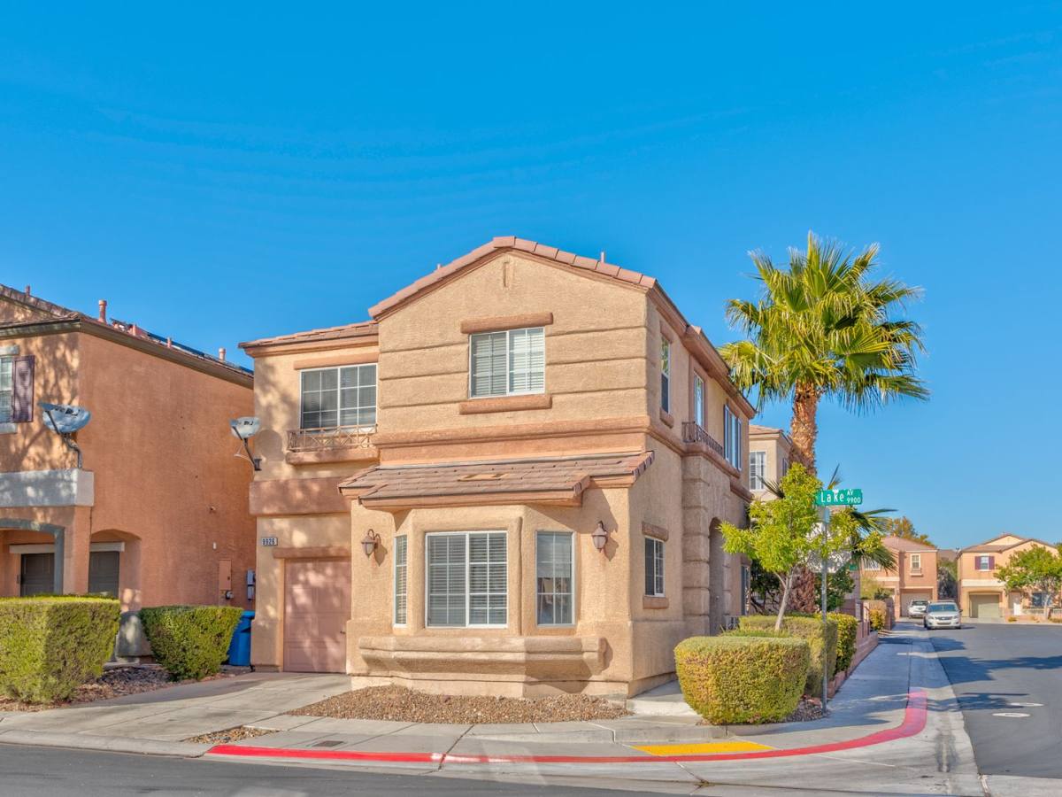 House for rent at 9926 Star Lake Ave, Las Vegas, NV 89148