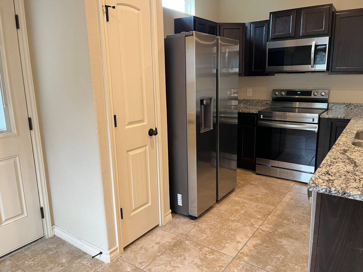 Townhouse for rent at 6306 Luglio Lane, San Antonio, TX 78233