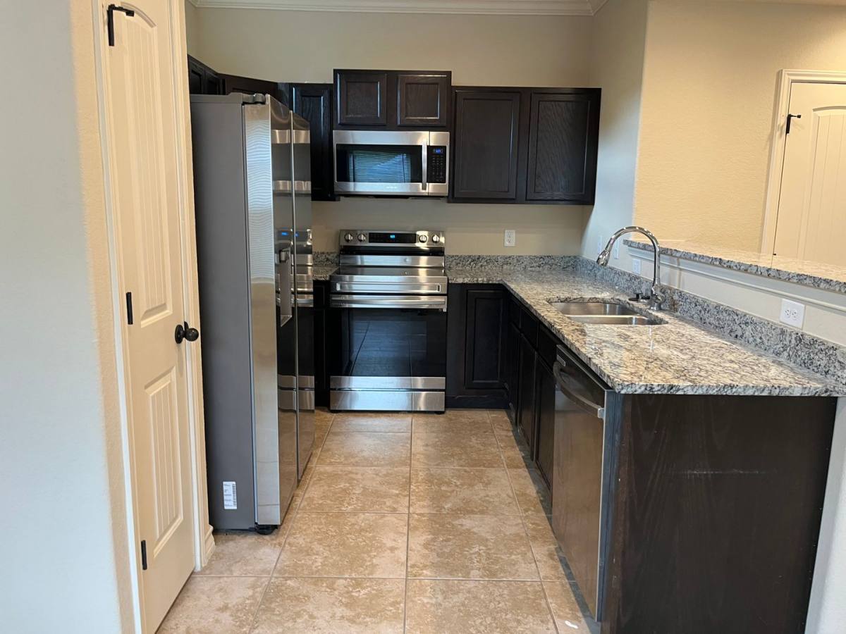 Townhouse for rent at 6306 Luglio Lane, San Antonio, TX 78233