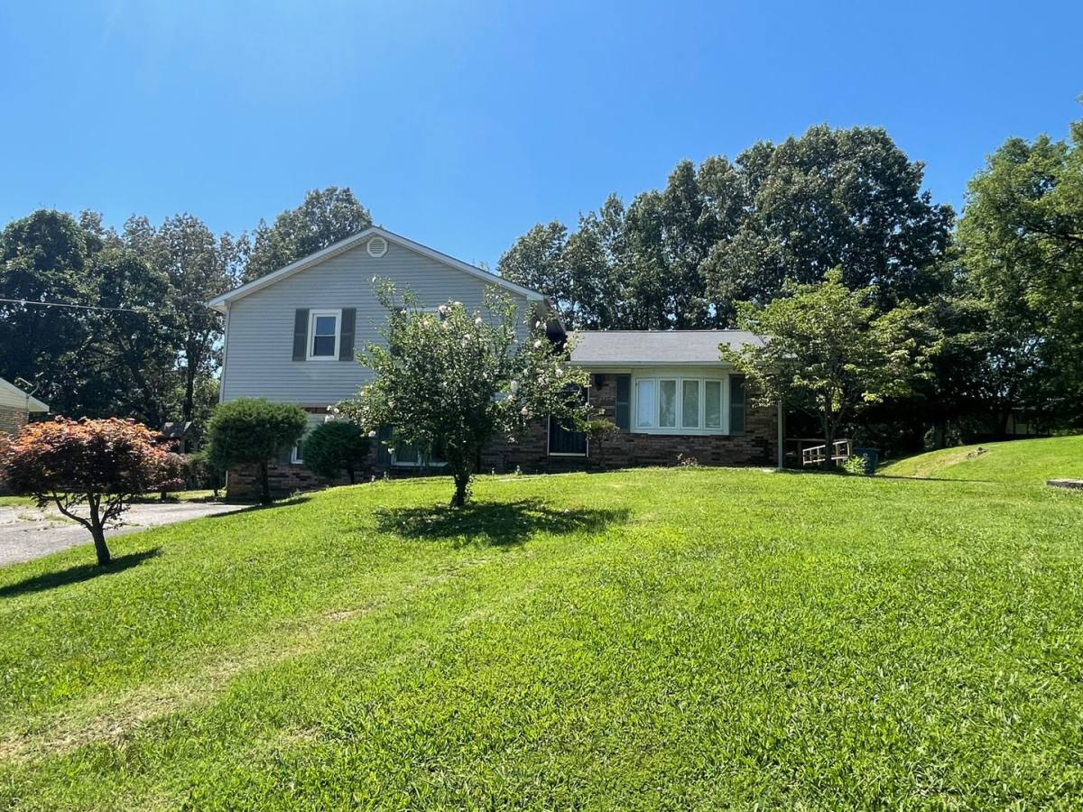 House for rent at 4045 Old Mayfield Rd, Paducah, KY 42003