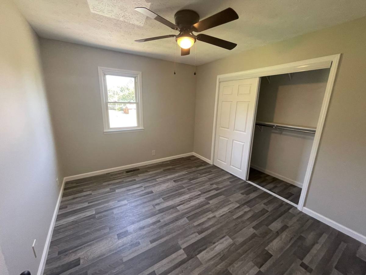 House for rent at 4045 Old Mayfield Rd, Paducah, KY 42003