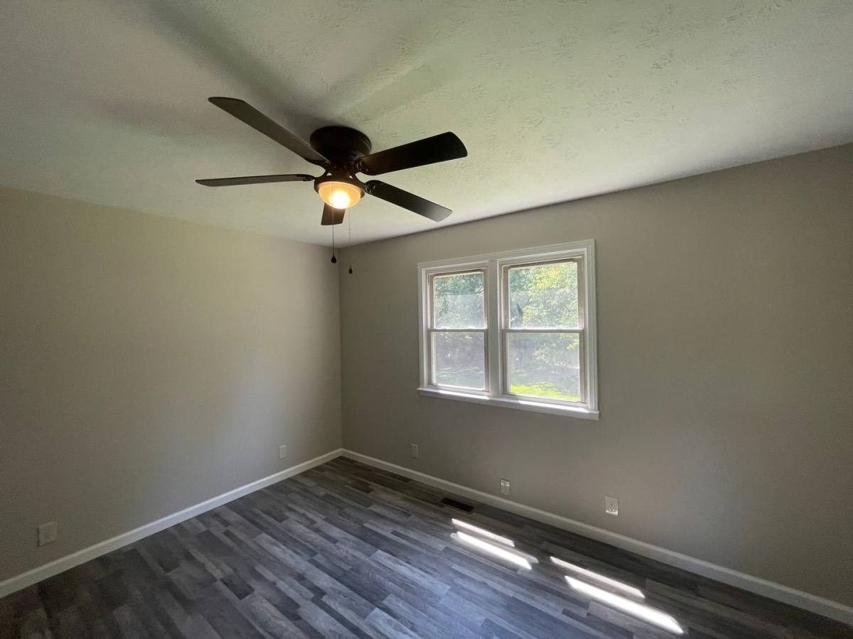 House for rent at 4045 Old Mayfield Rd, Paducah, KY 42003