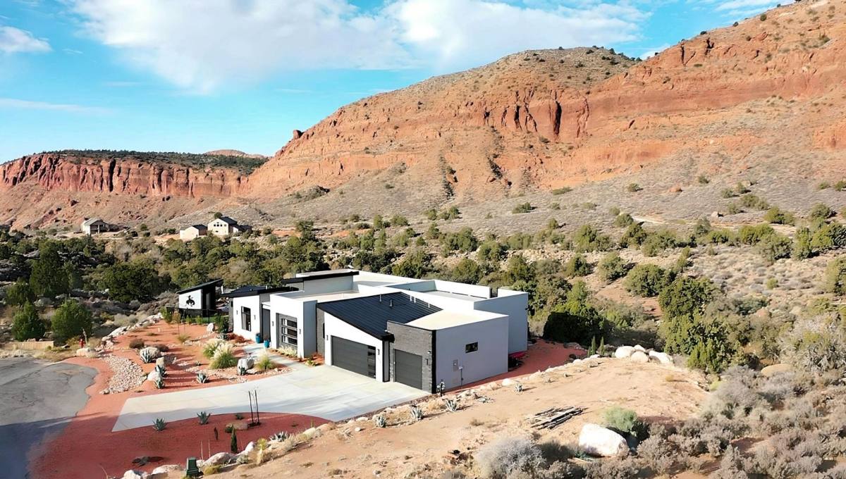 Apartment for rent at 3020 Silver Reef Dr, Leeds, UT 84746