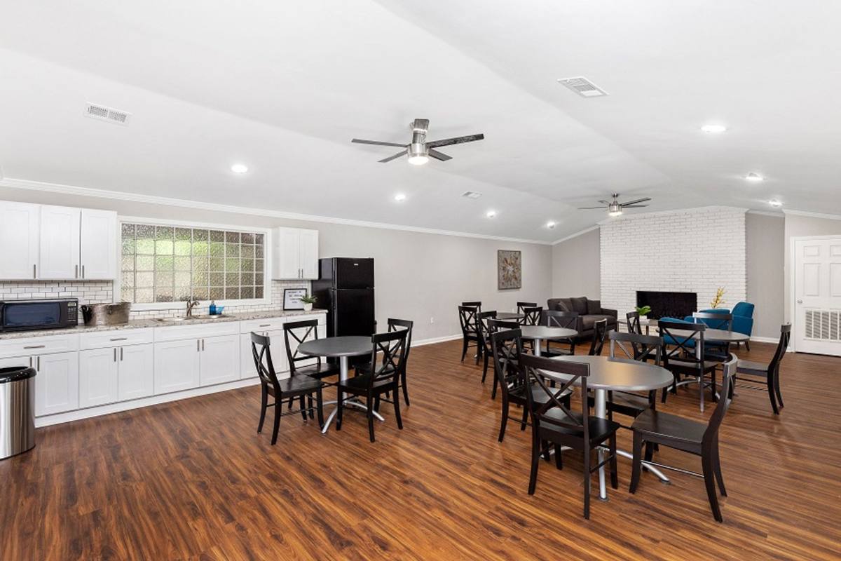 Townhouse for rent at 3340 Lansbury Village Dr, Atlanta, GA 30341