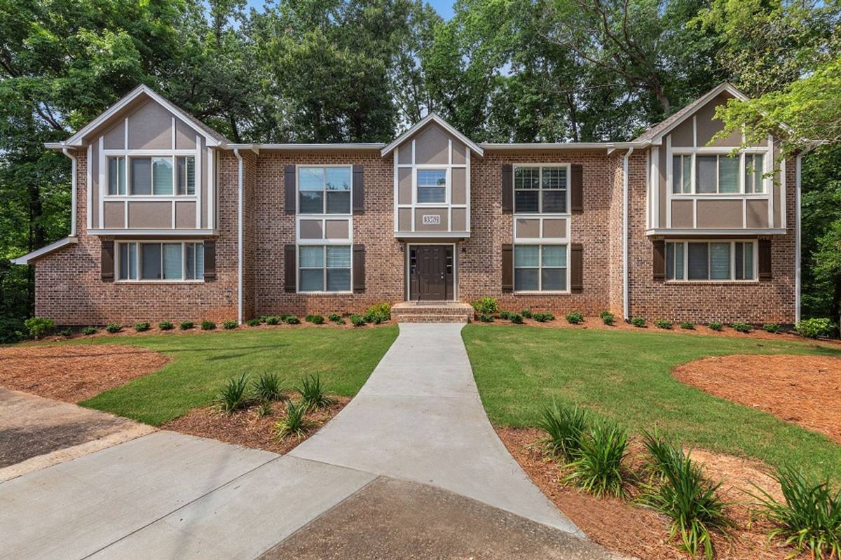 Townhouse for rent at 3340 Lansbury Village Dr, Atlanta, GA 30341
