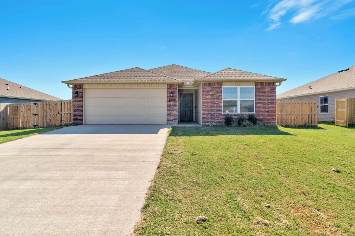 House for rent at 3308 E Ricky Dr, Siloam Springs, AR 72761