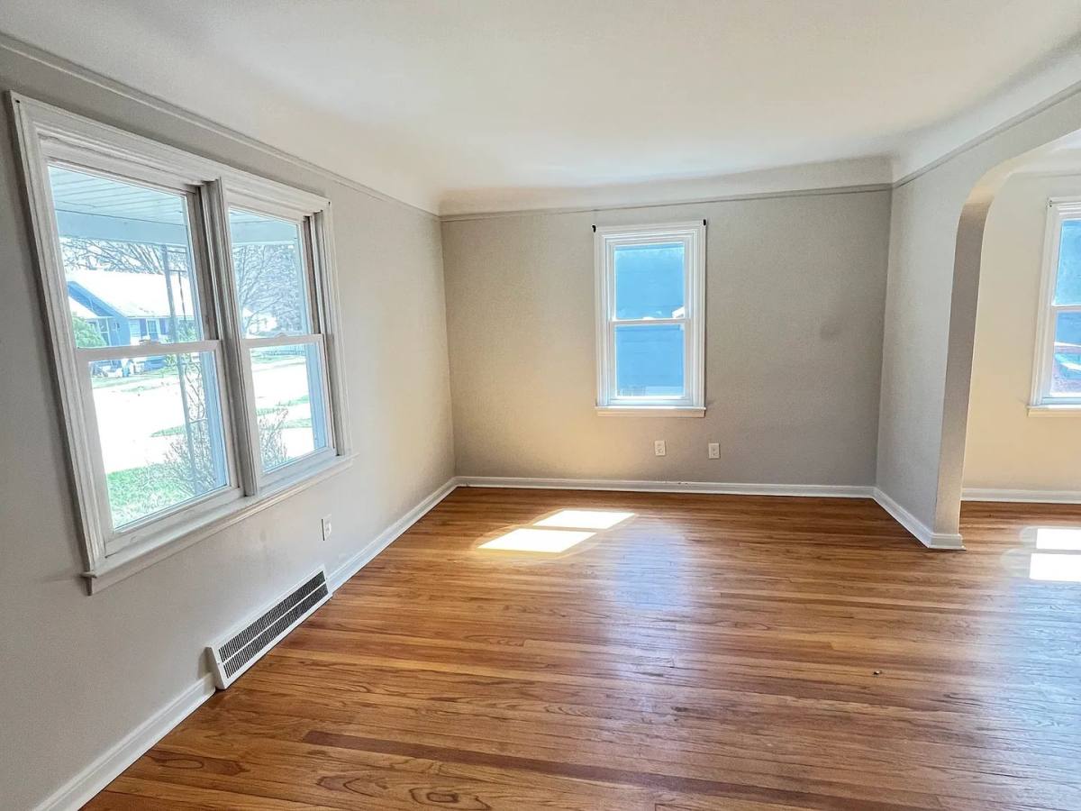 Apartment for rent at 424 4th St, Wyandotte, MI 48192