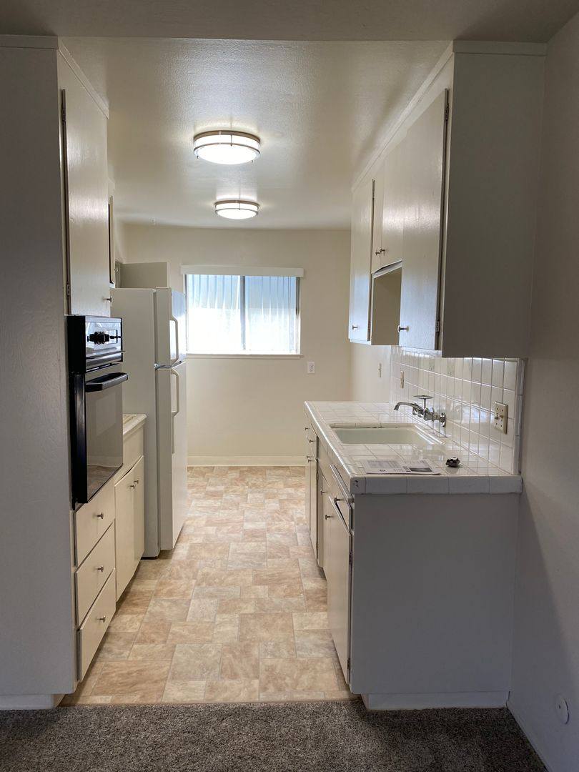 Apartment for rent at 161 E Reed St, San Jose, CA 95112