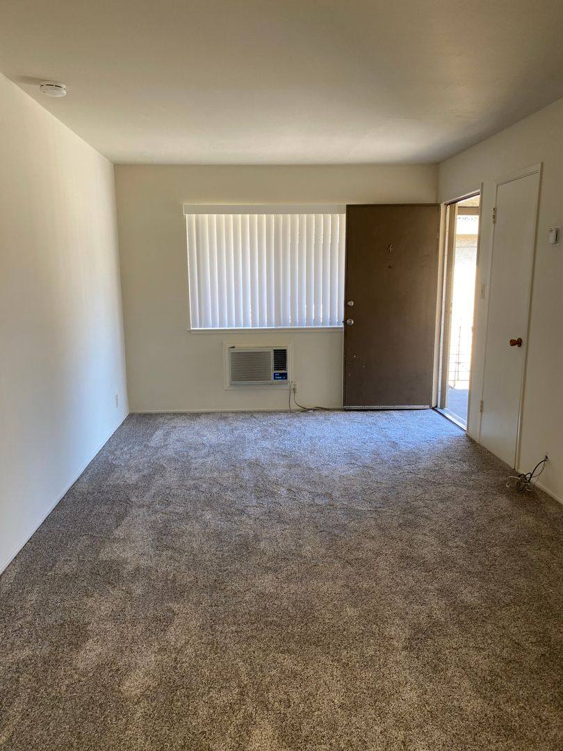 Apartment for rent at 161 E Reed St, San Jose, CA 95112