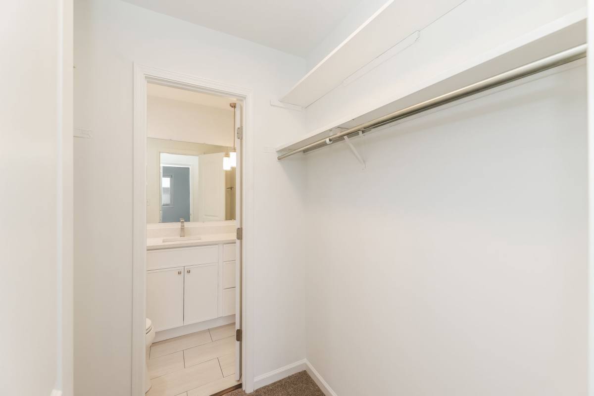 Apartment for rent at 1049 S Main St, Crown Point, IN 46307
