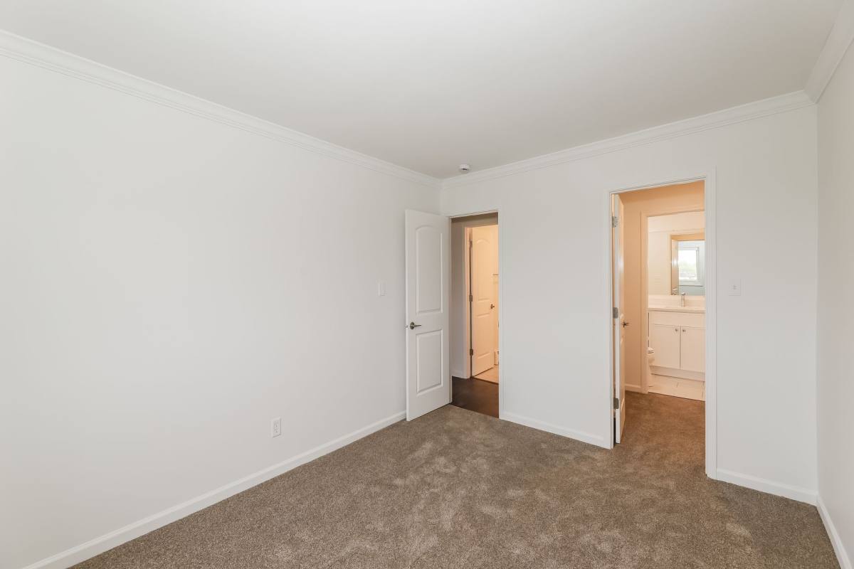 Apartment for rent at 1049 S Main St, Crown Point, IN 46307