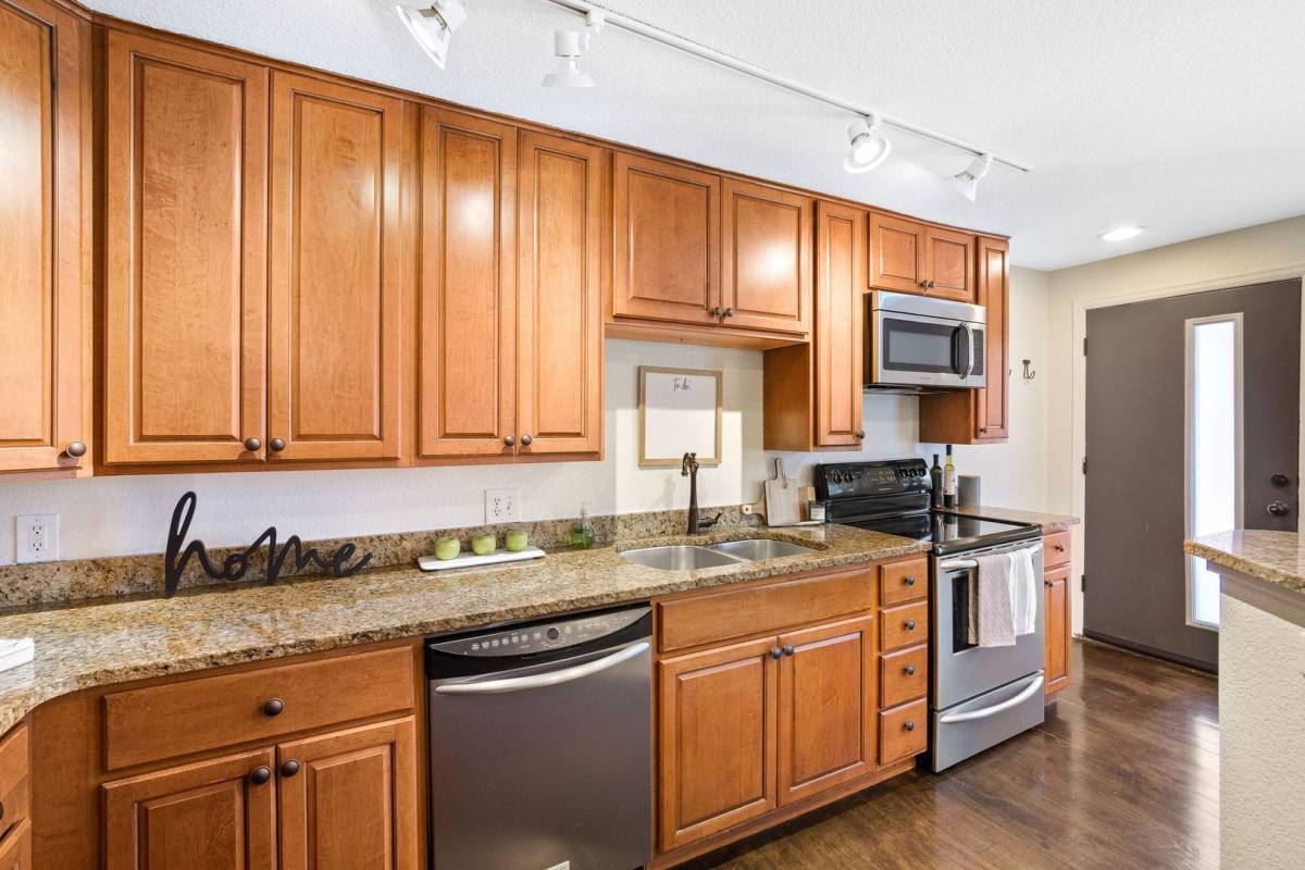 Condo for rent at 1 N Pearl St, Denver, CO 80203