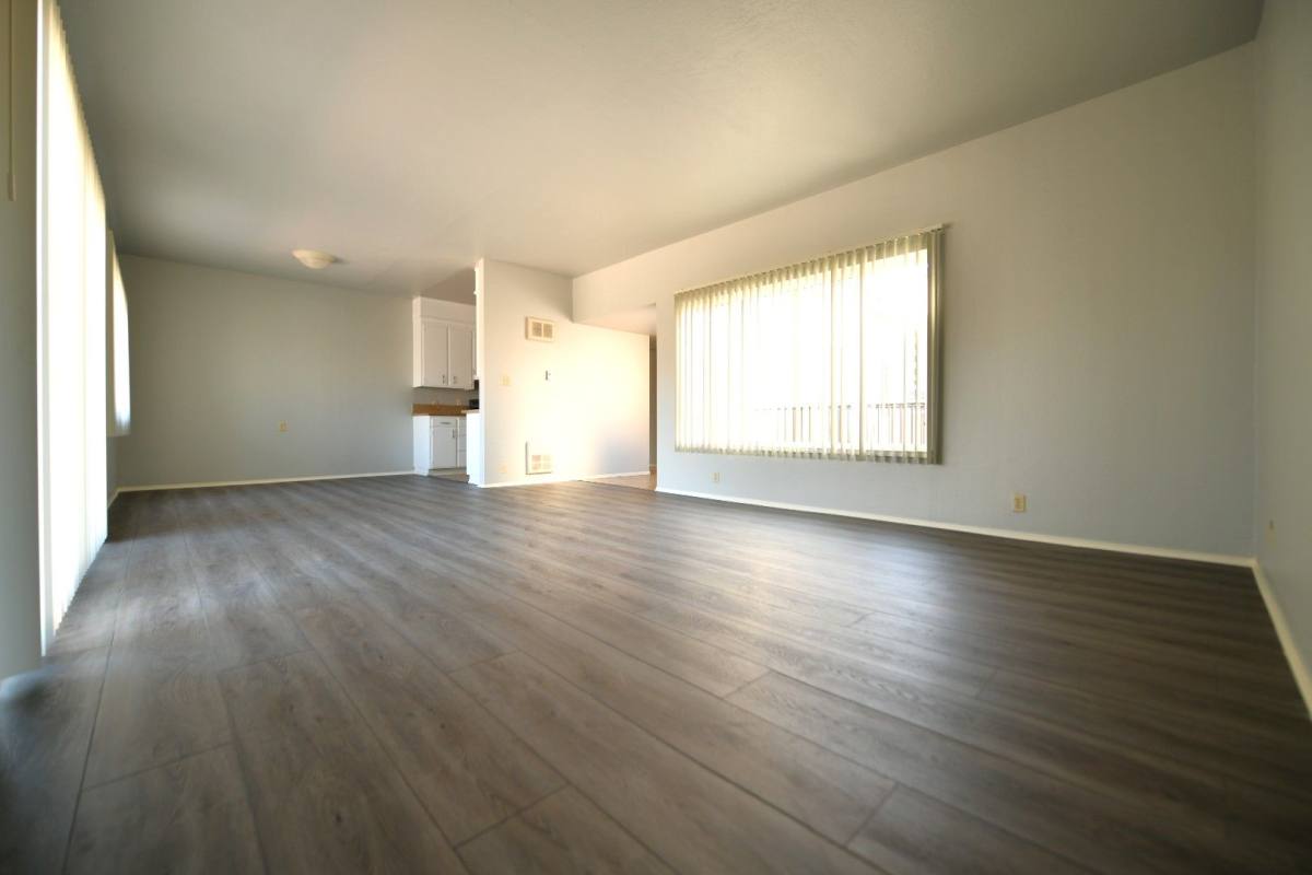 Apartment for rent at 1553 Alice St, Oakland, CA 94612