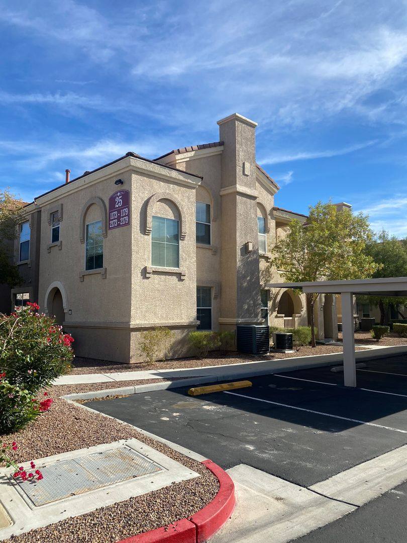 House for rent at 10550 W Alexander Rd, Las Vegas, NV 89129