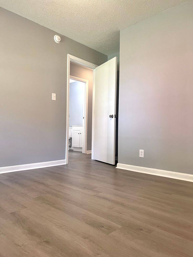 Apartment for rent at 211 Chapel St, Clarksville, TN 37042