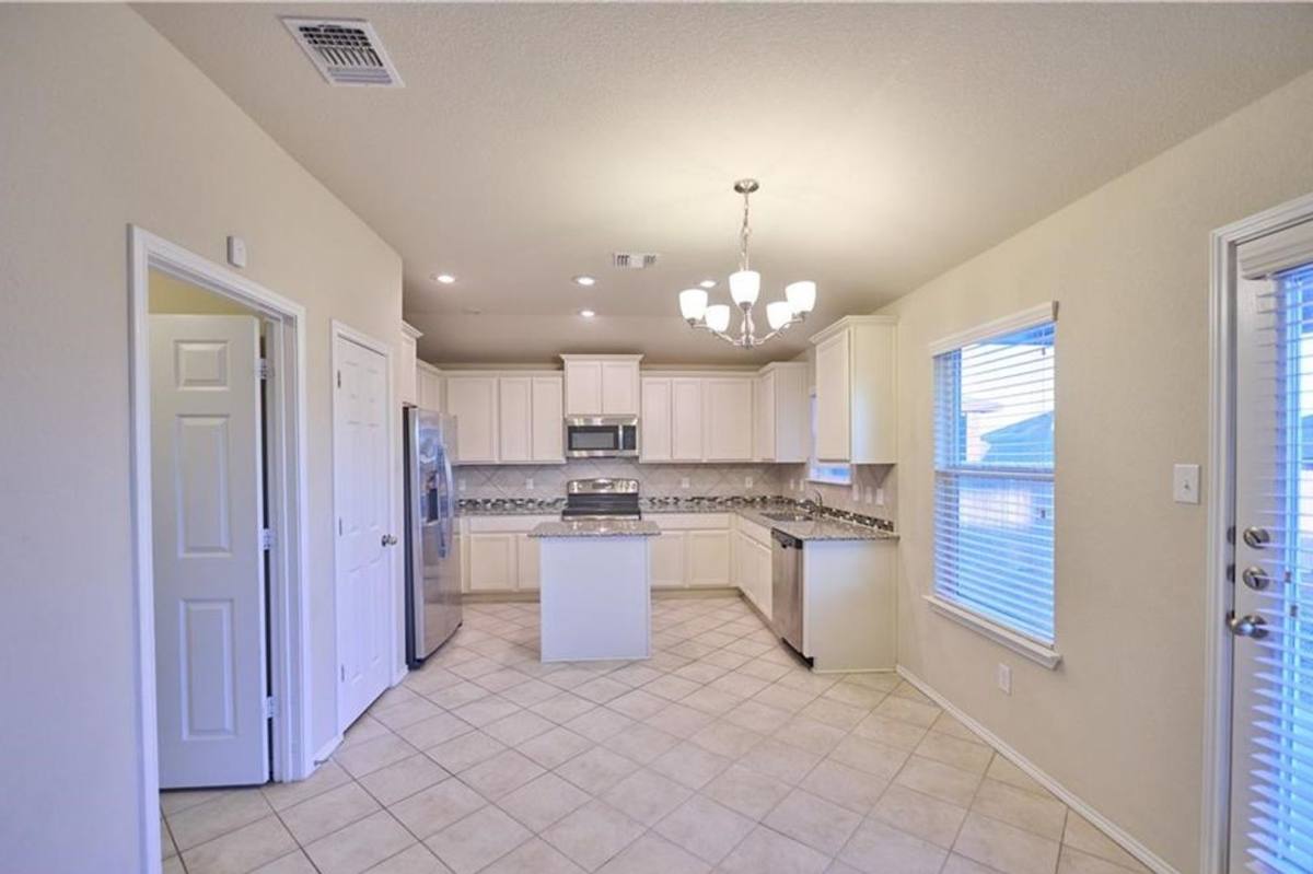 House for rent at 702 Deborah Kay Dr, Killeen, TX 76542