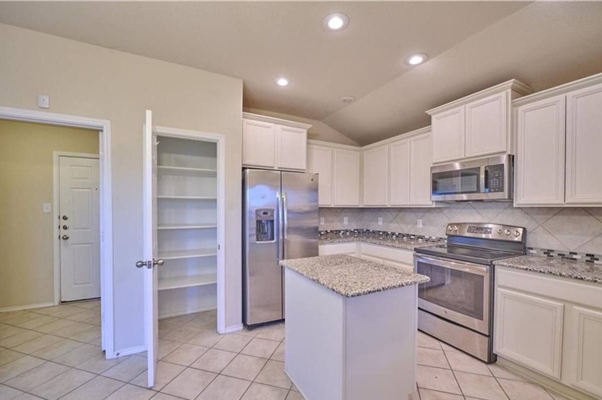 House for rent at 702 Deborah Kay Dr, Killeen, TX 76542