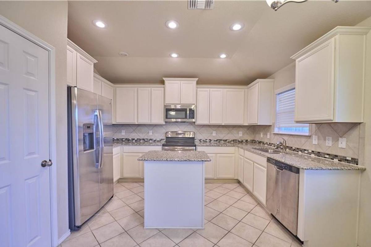 House for rent at 702 Deborah Kay Dr, Killeen, TX 76542