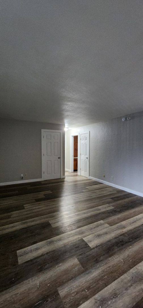 Apartment for rent at 811 18th Ave SW, Albany, OR 97321