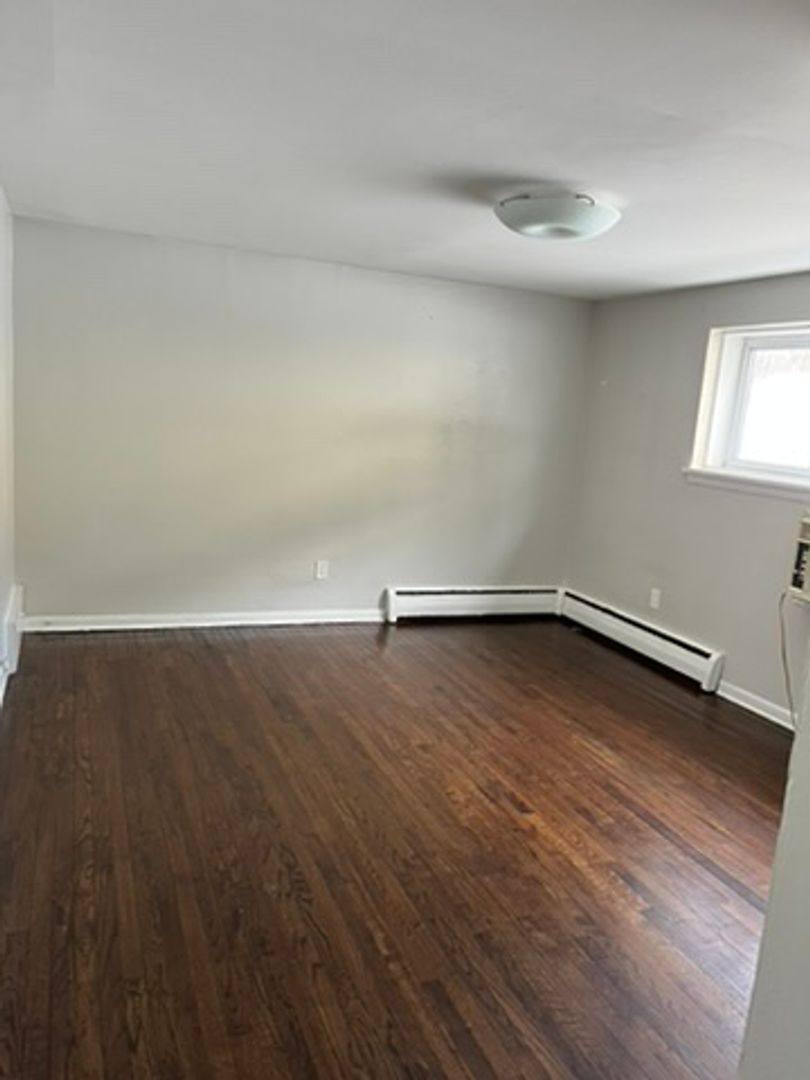 Apartment for rent at 550 Whitney Ave #2, New Haven, CT 06511