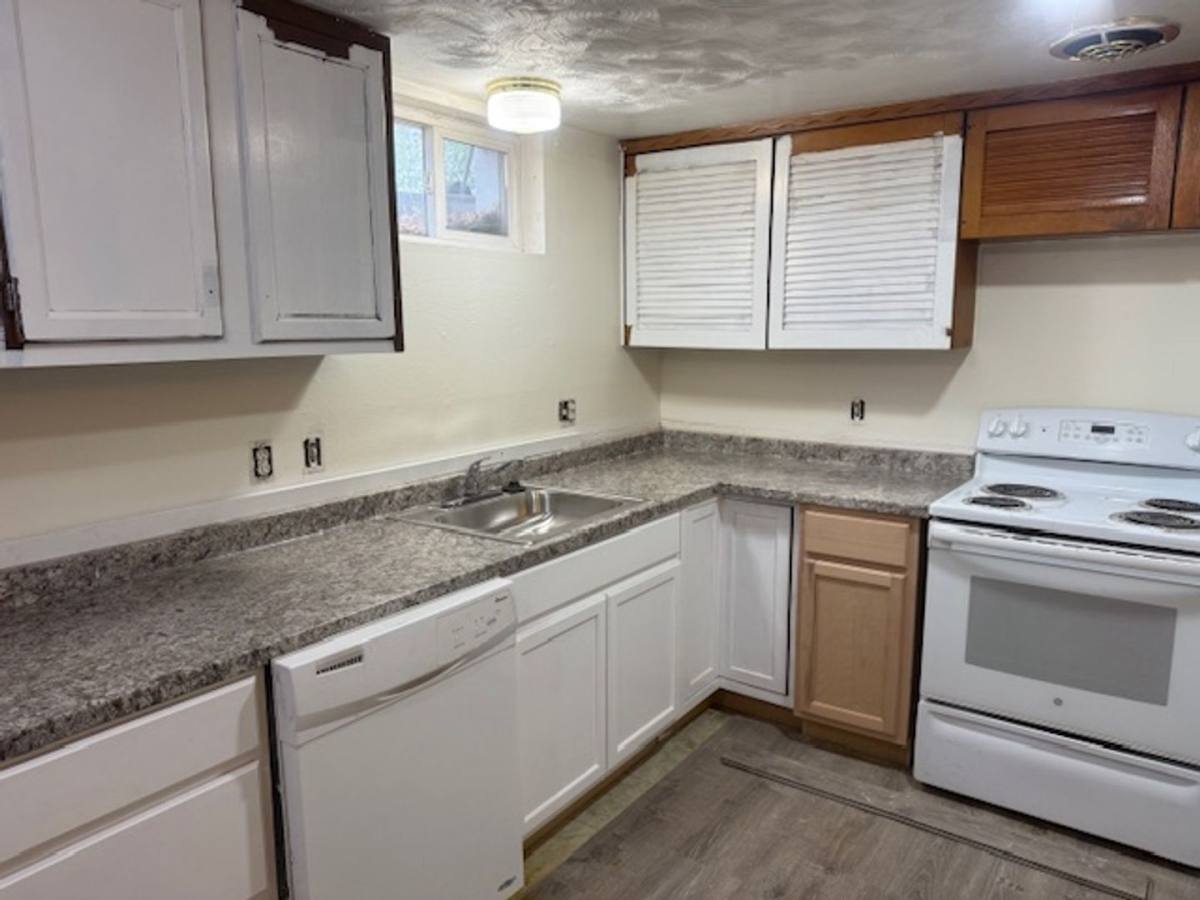 Apartment for rent at 180 Laurel St, Broomfield, CO 80020
