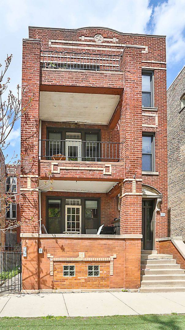 Apartment for rent at 2638 W Iowa #1F, Chicago, IL 60622