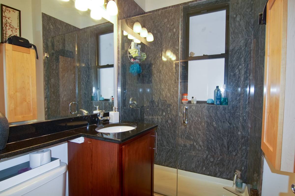 Apartment for rent at 2638 W Iowa #1F, Chicago, IL 60622