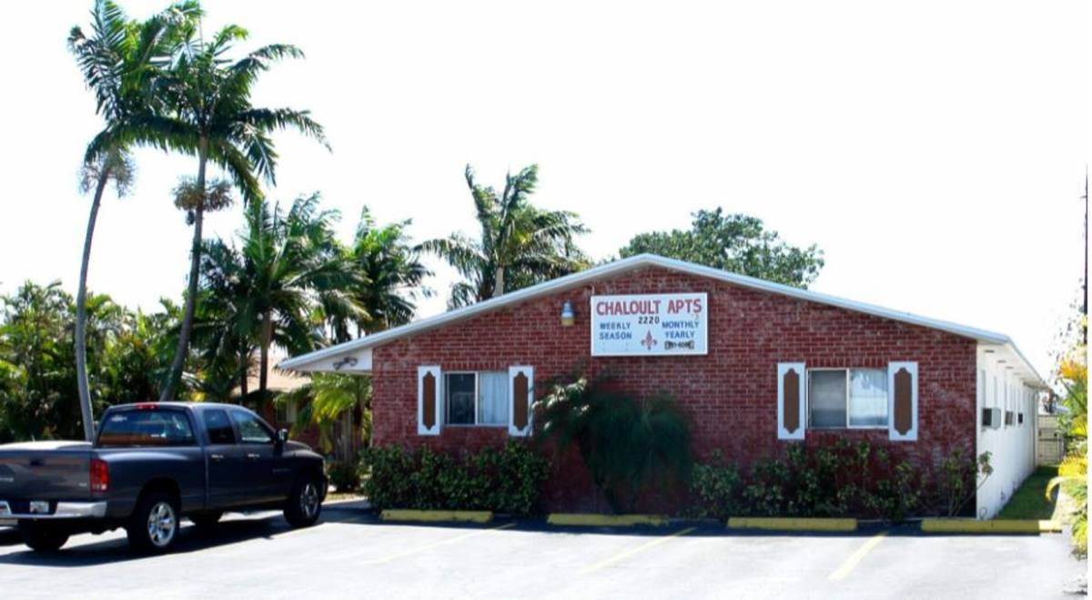 Apartment for rent at 2220 Hayes St, Hollywood, FL 33020