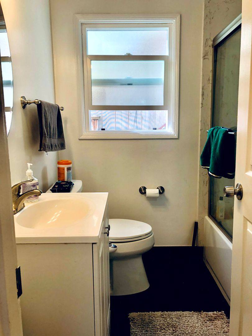 Apartment for rent at 986 Kains Ave, Albany, CA 94706