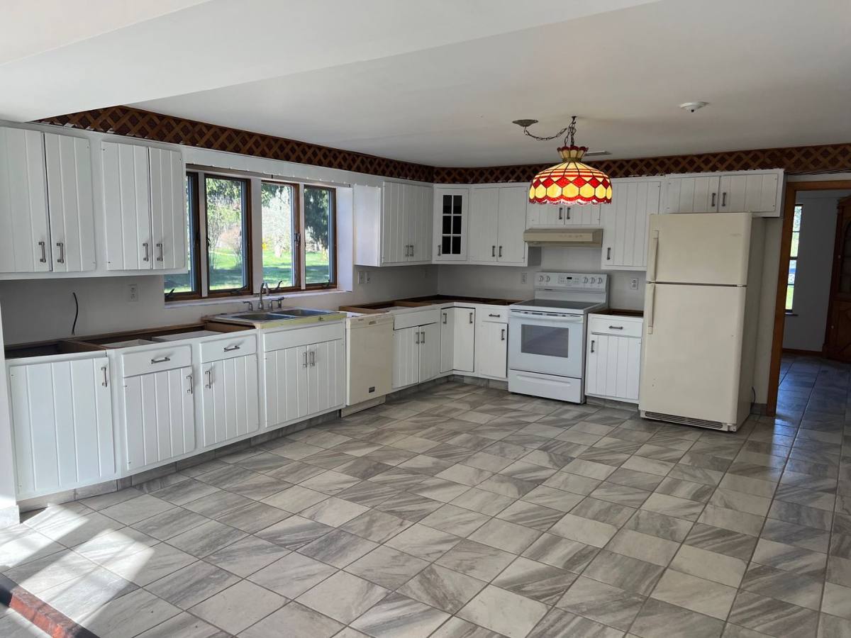 House for rent at 1425 N Line St, Lansdale, PA 19446