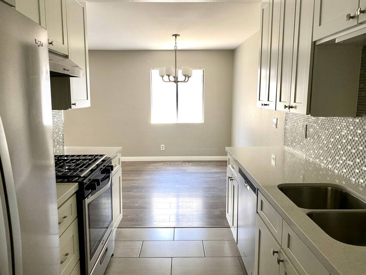 Apartment for rent at 15928 Vanowen St, Van Nuys, CA 91406