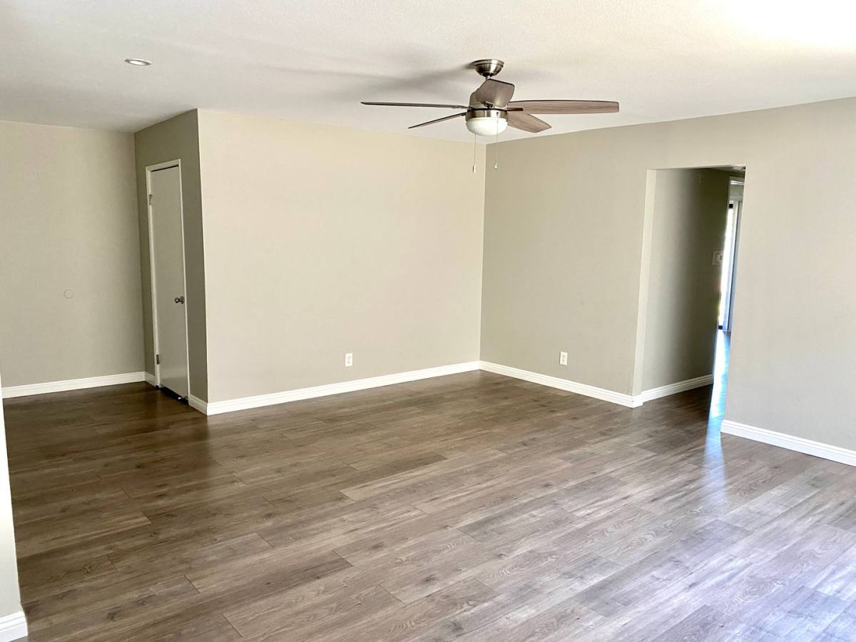 Apartment for rent at 15928 Vanowen St, Van Nuys, CA 91406