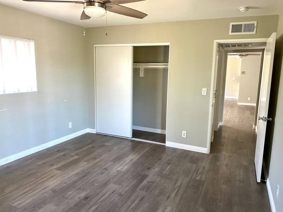 Apartment for rent at 15928 Vanowen St, Van Nuys, CA 91406