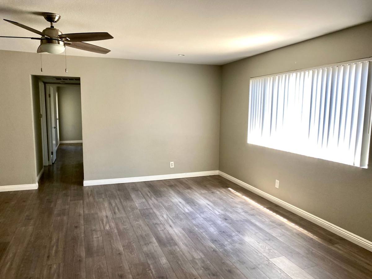 Apartment for rent at 15928 Vanowen St, Van Nuys, CA 91406