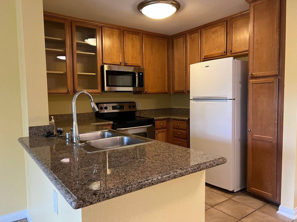 Condo for rent at 1023 Vista Del Cerro, Corona, CA 92879