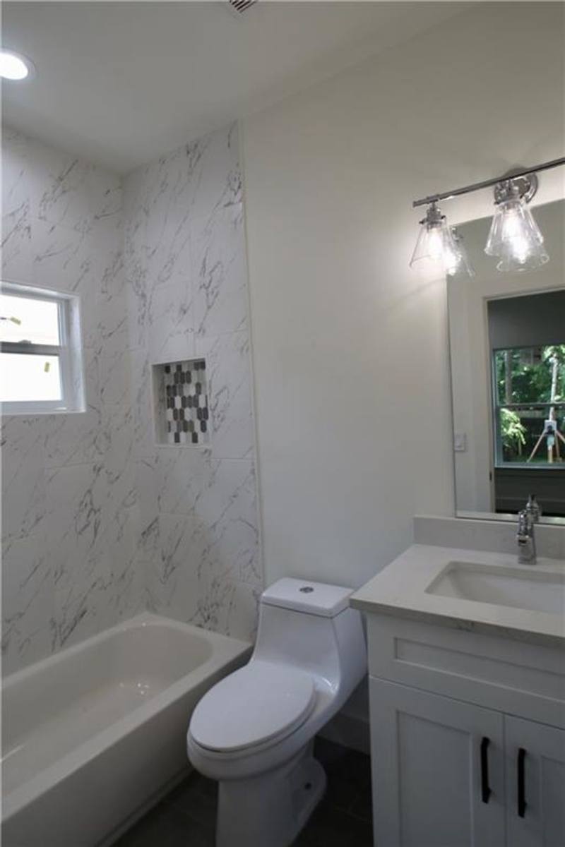 Townhouse for rent at 705 Harris Ave, Austin, TX 78705