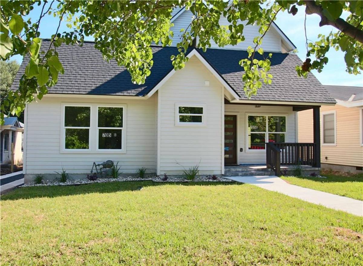 Townhouse for rent at 705 Harris Ave, Austin, TX 78705