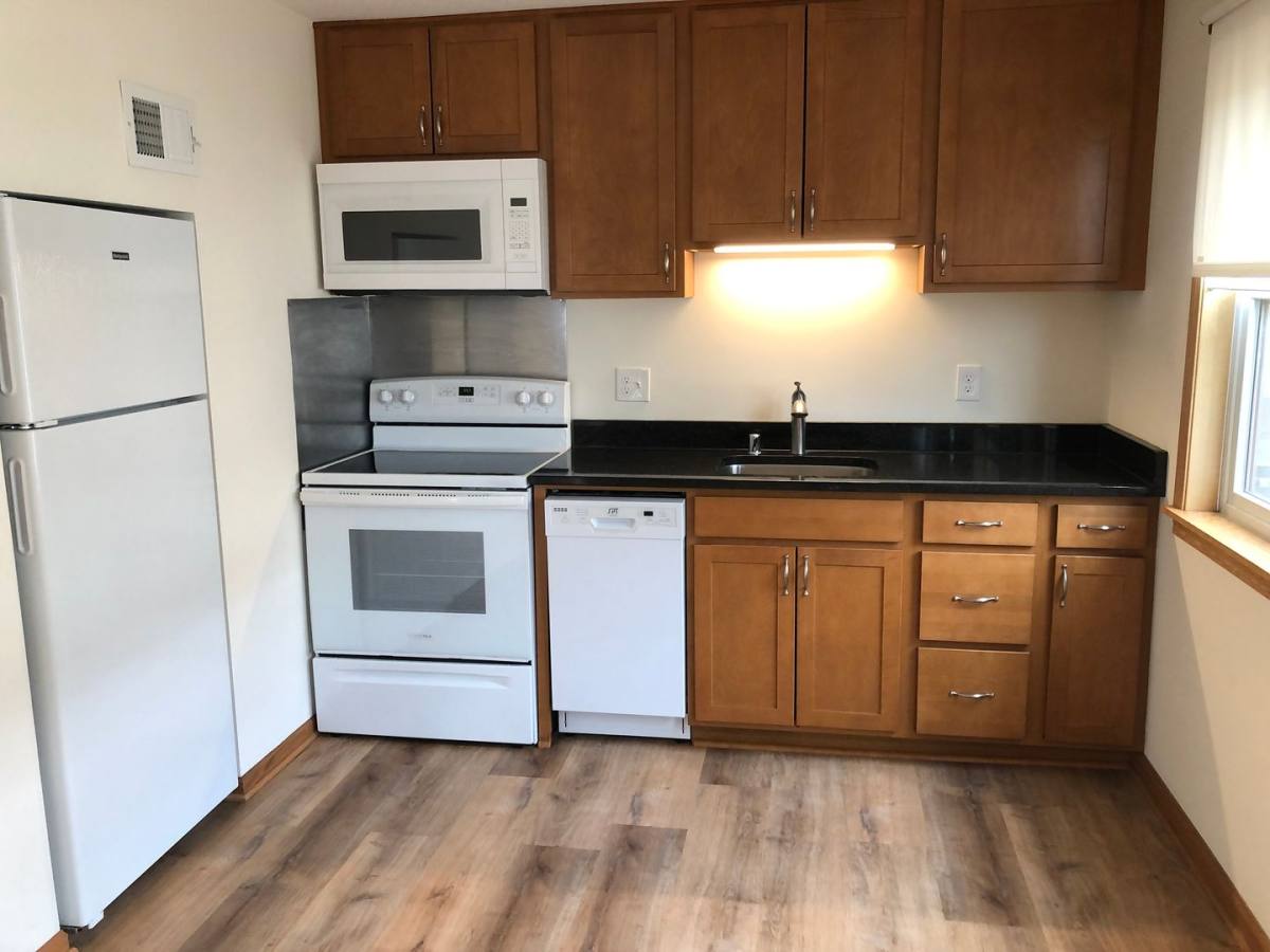 Apartment for rent at 5924 W 35th St, Minneapolis, MN 55416