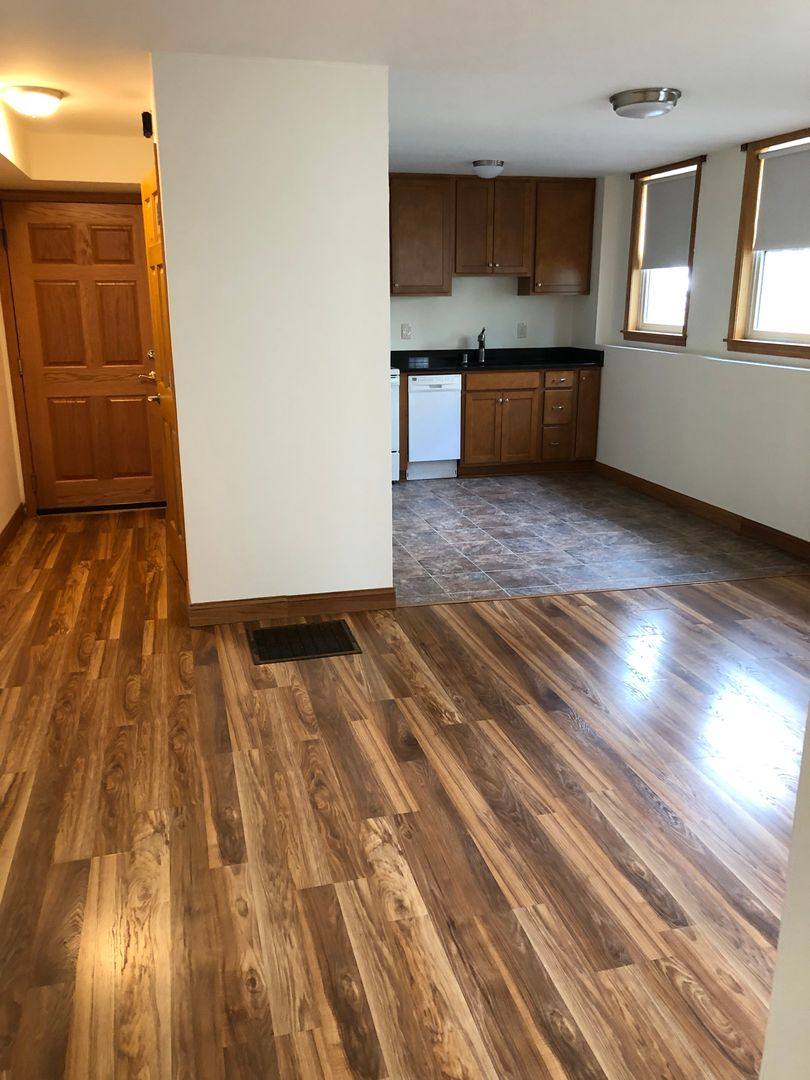 Apartment for rent at 5924 W 35th St, Minneapolis, MN 55416