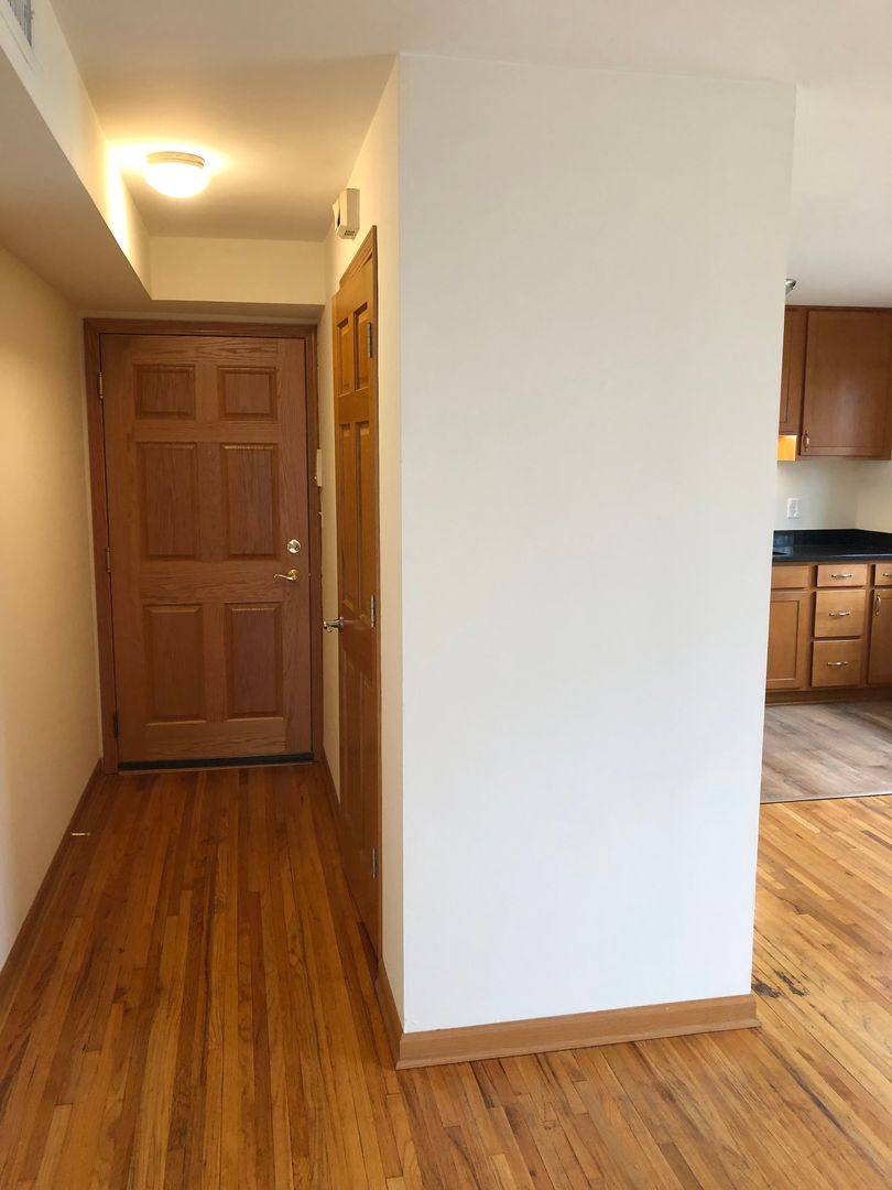 Apartment for rent at 5924 W 35th St, Minneapolis, MN 55416