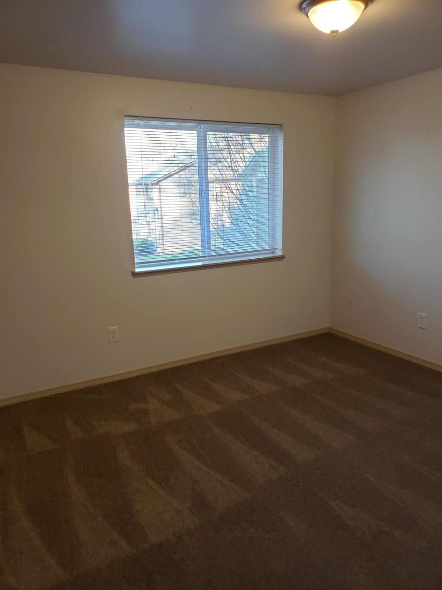 Apartment for rent at 1825 Clay St SE, Albany, OR 97322