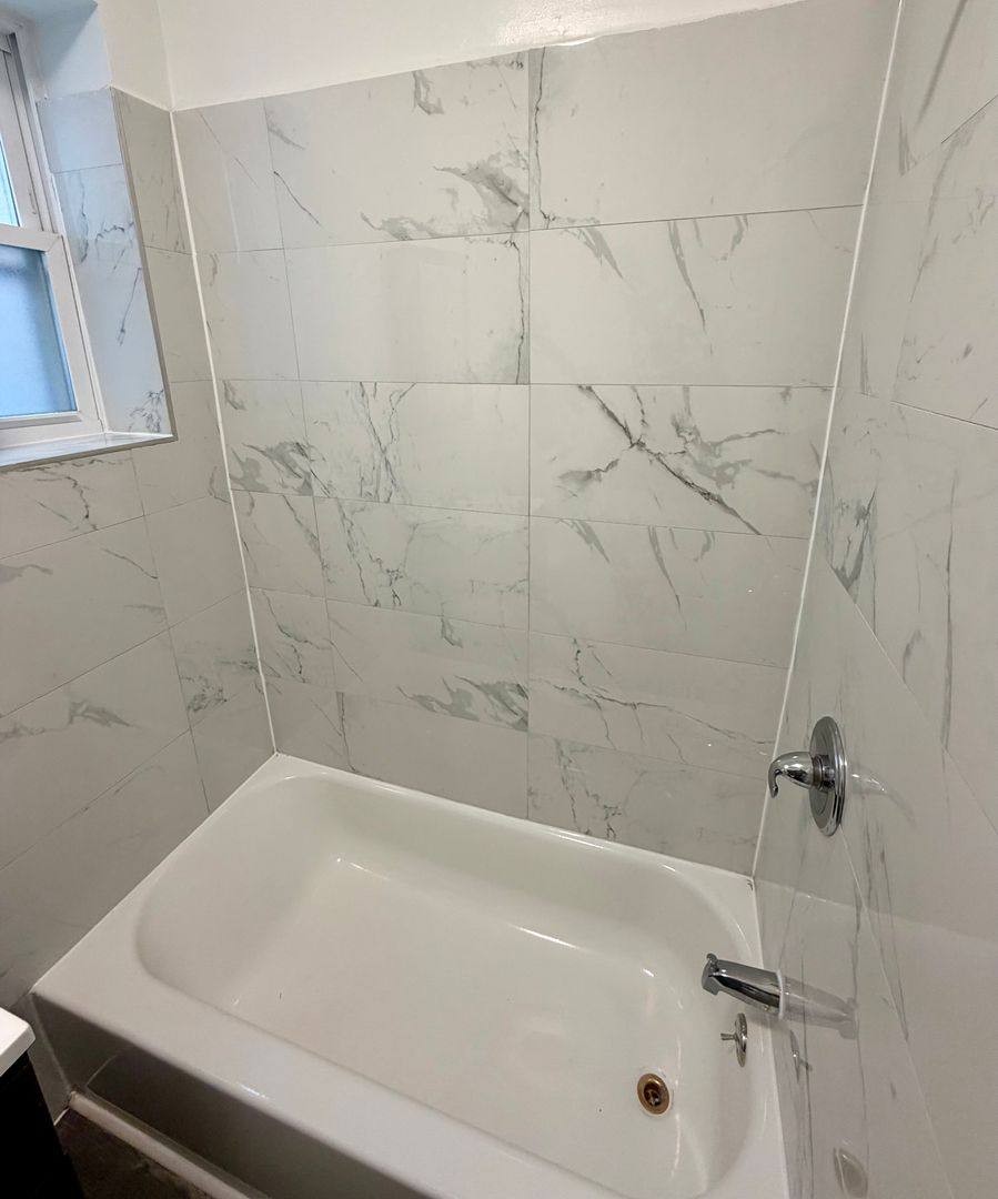 Apartment for rent at 5 Whitney Place, East Orange, NJ 07017