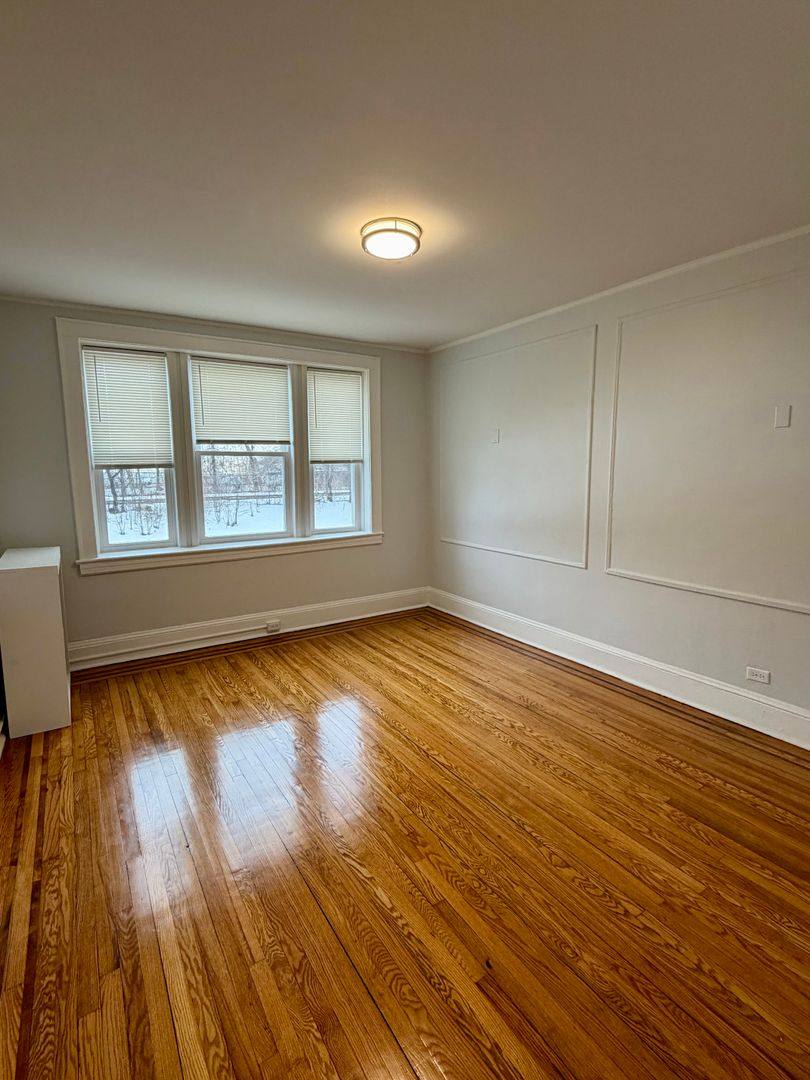 Apartment for rent at 5 Whitney Place, East Orange, NJ 07017
