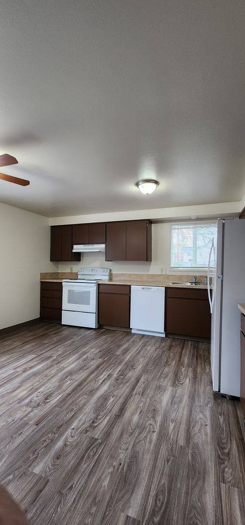 Apartment for rent at 346 SE Davis St, Dallas, OR 97338