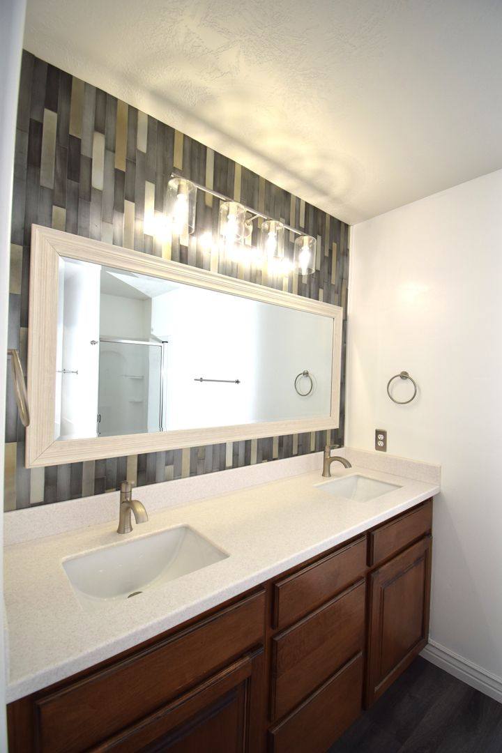 Townhouse for rent at 2182 E Whitekirk Way, Draper, UT 84020