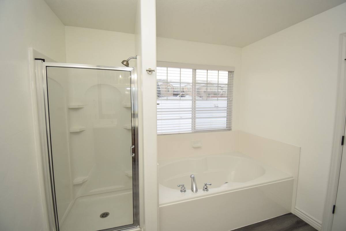 Townhouse for rent at 2182 E Whitekirk Way, Draper, UT 84020