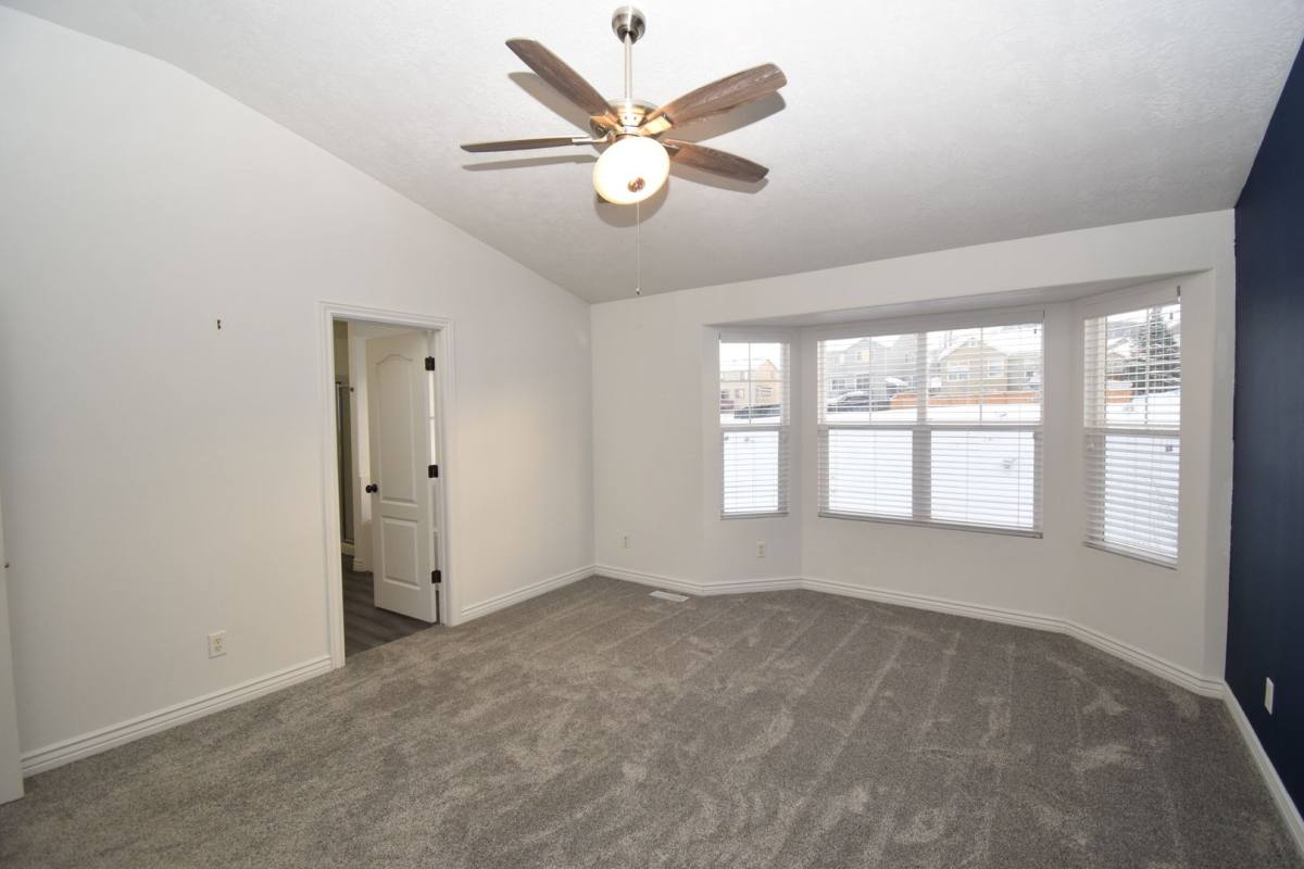 Townhouse for rent at 2182 E Whitekirk Way, Draper, UT 84020