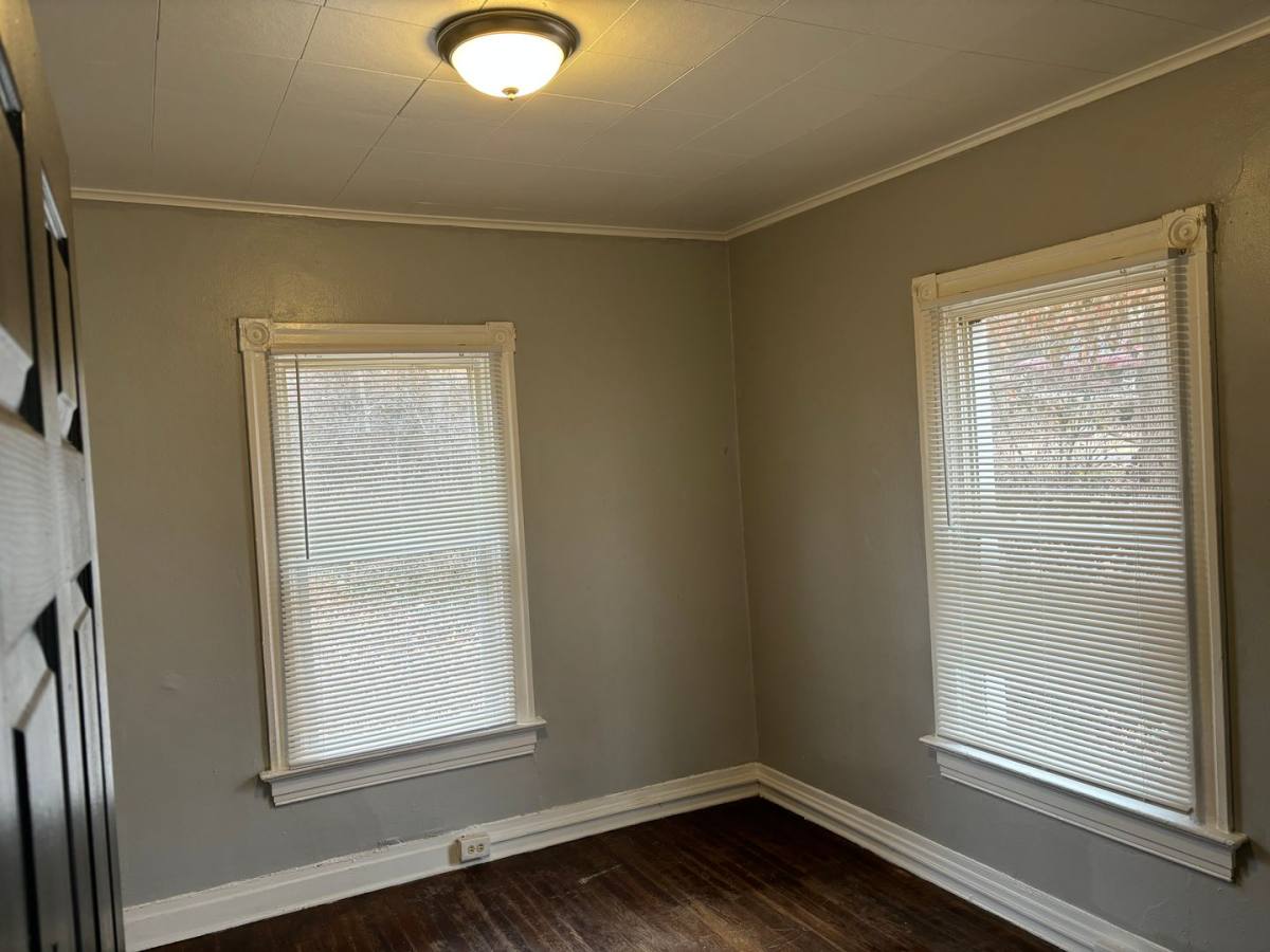 House for rent at 2427 Switzer Ave, Saint Louis, MO 63136