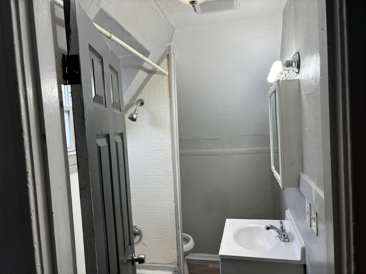 House for rent at 2427 Switzer Ave, Saint Louis, MO 63136