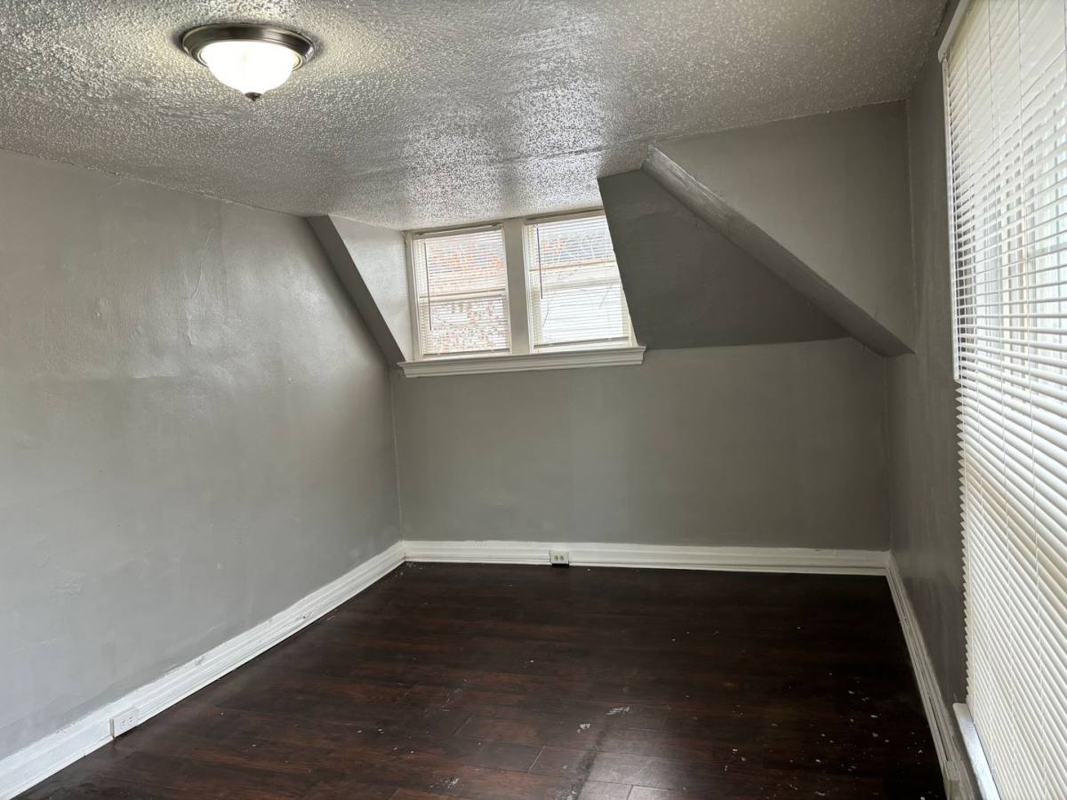 House for rent at 2427 Switzer Ave, Saint Louis, MO 63136